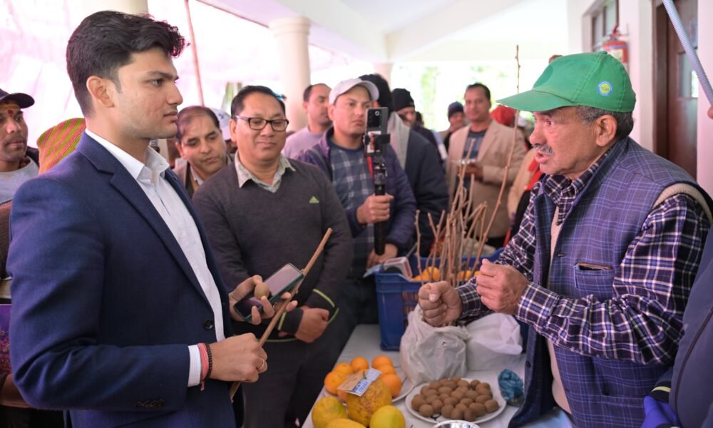 रुद्रप्रयाग: माल्टा महोत्सव में डीएम ने दिया संदेश, माल्टे से बने उत्पादों को शीतकालीन यात्रा से जोड़ने के निर्देश